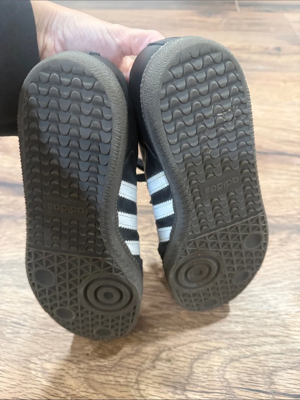 Adidas Samba youth Black & White Classic Leather Sneaker - Picture 5 of 6